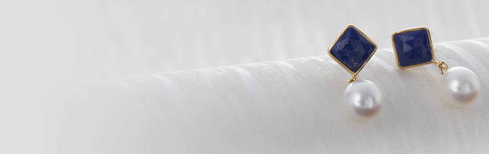 Love Vintage Sales 1 Love Vintage Sales -Love Vintage Sales AW21 pearl banner pearl and Lapis 副本1 4.3