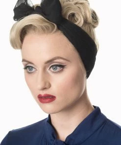 Banned Gradiation Scarf Black