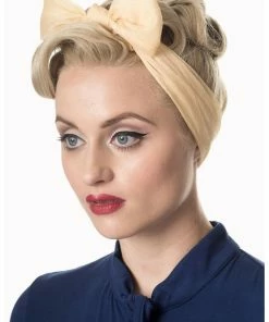 Banned Gradiation Scarf Off White