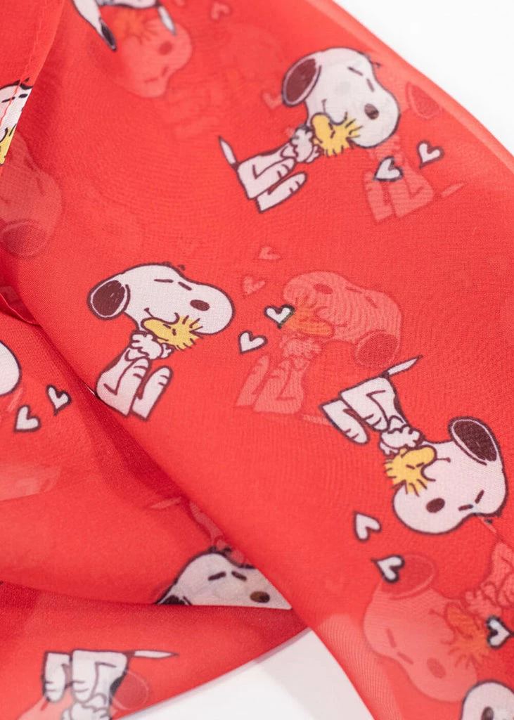 Unique Vintage X Peanuts Snoopy & Woodstock Hug Scarf Red - Image 2